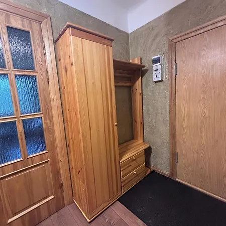 Apartment Quiet And Cozy 3br Near Center And Airport