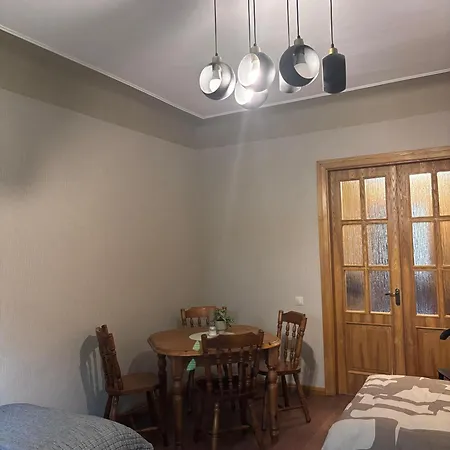 Quiet And Cozy 3br Near Center And Airport