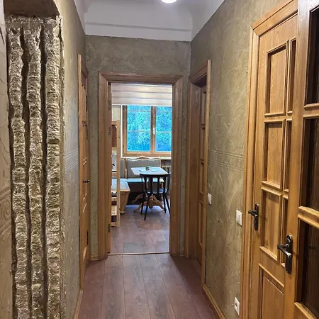 Quiet And Cozy 3br Near Center And Airport Riga