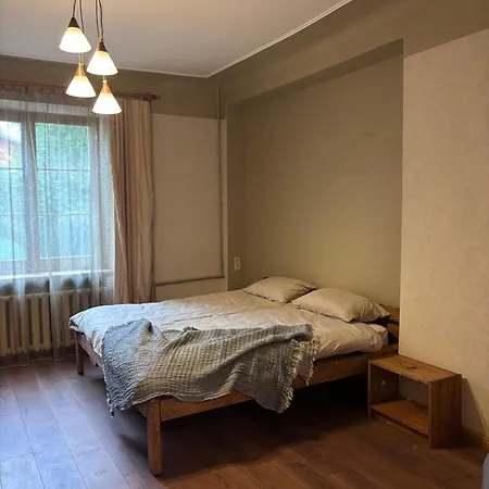 Quiet And Cozy 3br Near Center And Airport 公寓