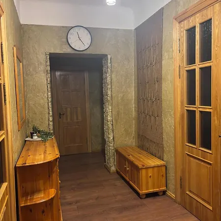 Quiet And Cozy 3br Near Center And Airport Apartment Riga
